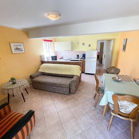 Apartmani Leonarda 卓得诺沃 外观 照片